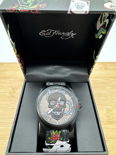 Hardy men skull snake - ed,